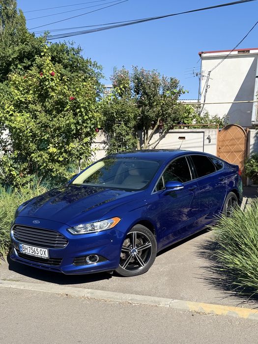 Ford Fusion 2014 автомат,отличное состяние