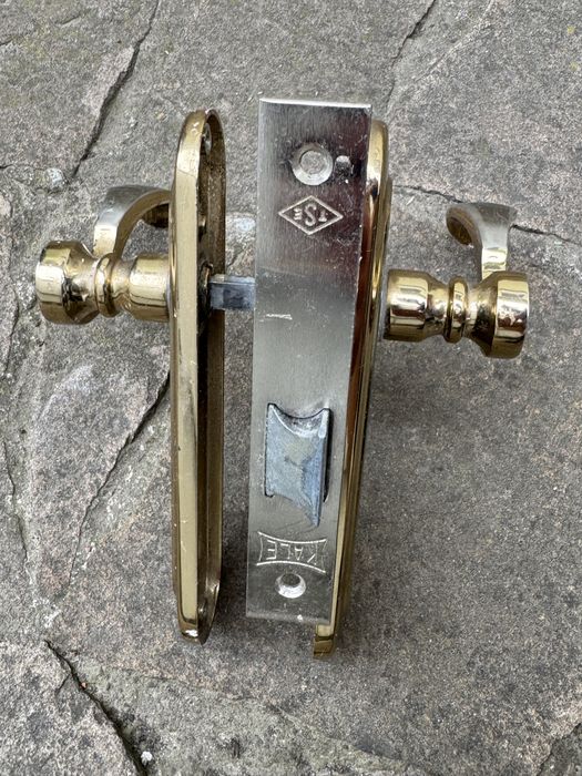 Ручка дверная  ручка