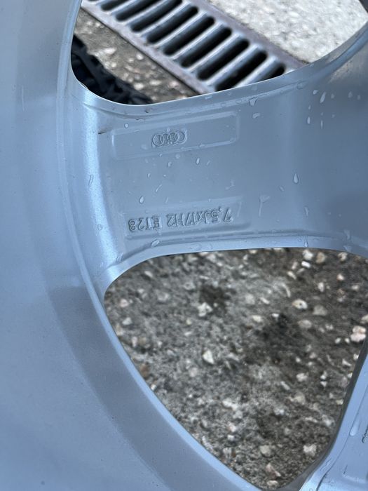 Jantes Originais Audi 17” 5x112 + Pneus Goodyear Eagle F1 / Nexen