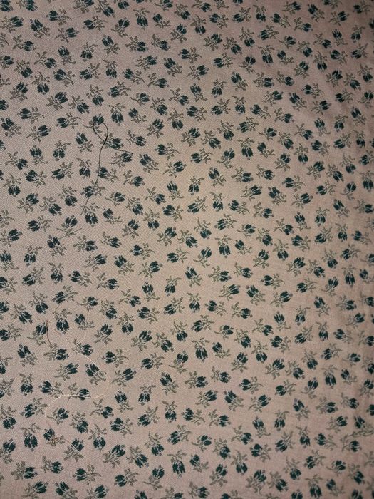 Tecido dupla face em verde ou amarelo claro novo