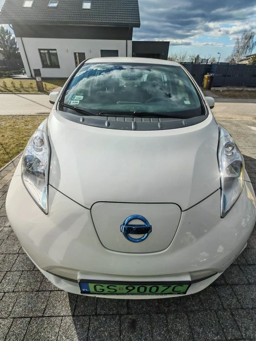 Nissan Leaf Leaf ze0 2017 stan dobry, sprawny, w ciągłym użyciu
