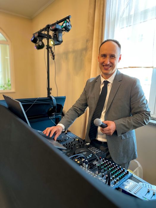 DJ na Twoją 18stke, wesele, imprezy okolicznościowe i firmowe