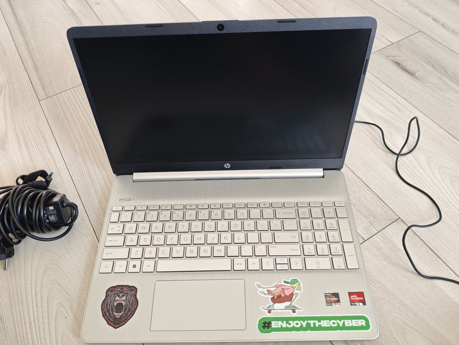 Laptop HP 15seq2404nw