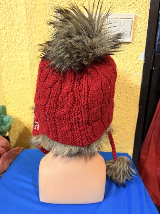 Hollister czapka zimowa uszatka roz,uniwersalny z pomponem narciarska