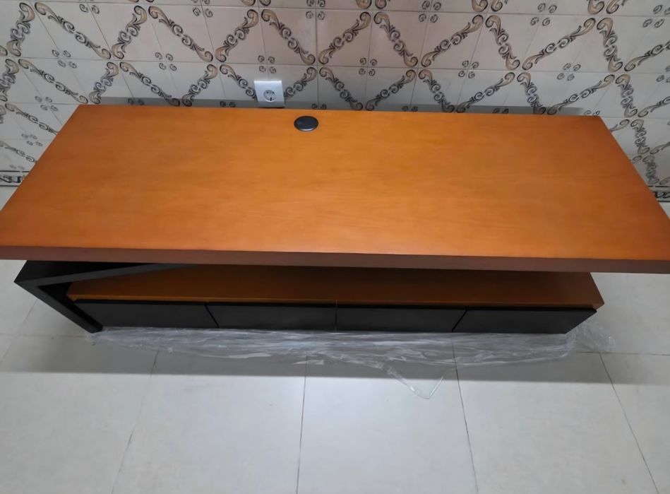Movél Tv  Cerejeira/Wengué