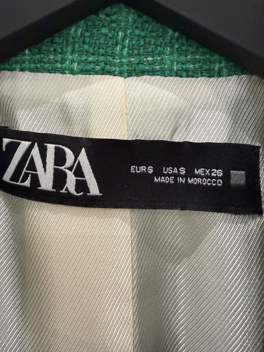 Blazer verde estruturado Zara