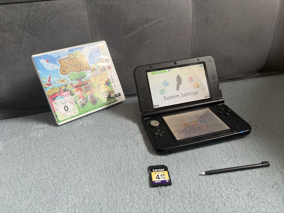 Konsola nintendo 3ds XL, + animal crosing new leaf