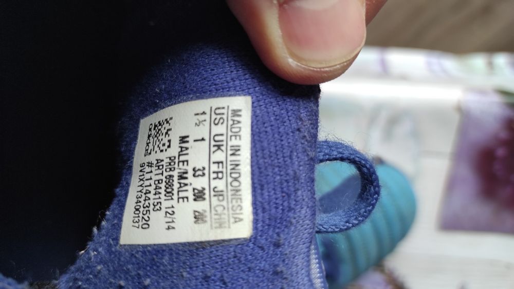 Turfy Adidas, buty piłkarskie 33