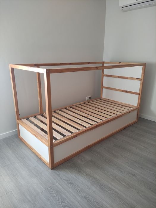 KURA Cama reversível, branco/pinho, 90x200 cm
Cama reversível, branco/