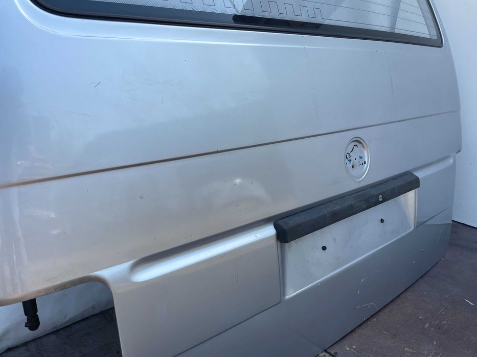 Ляда / Кришка багажника Volkswagen Transporter T4