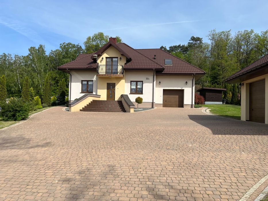 Sprzedam dom przy lesie