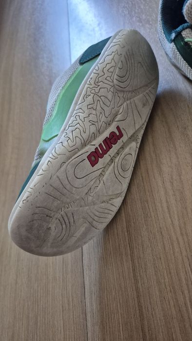 Продам взуття Reima сандалі та кросівки (Розміри 32-33)
