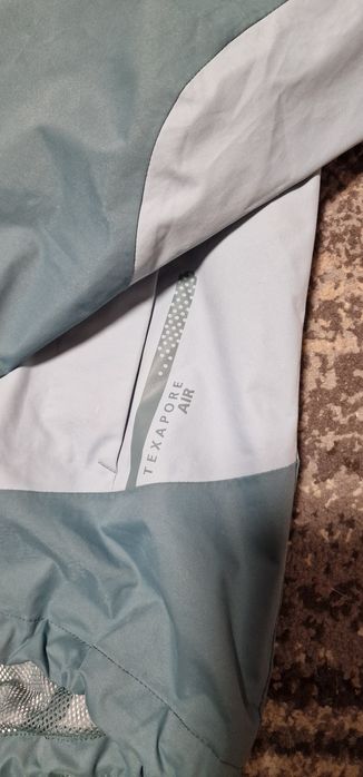 Трекінгова жіноча куртка jack wolfskin розмір L