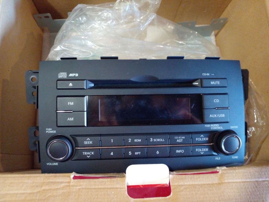 Продам штатную магнитолу
