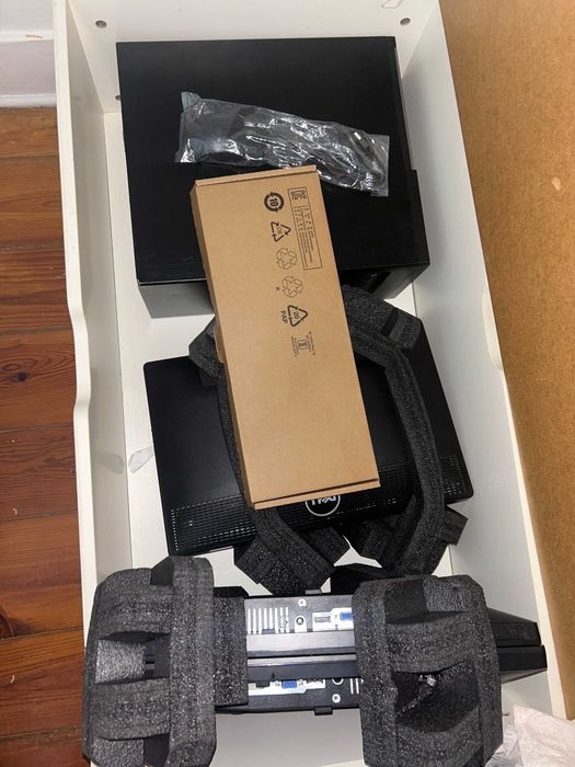 Conjunto escritório 4 monitores Dell