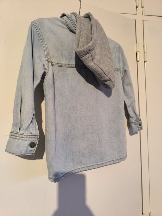 Casaco de ganga para menino 5 6 anos como novo