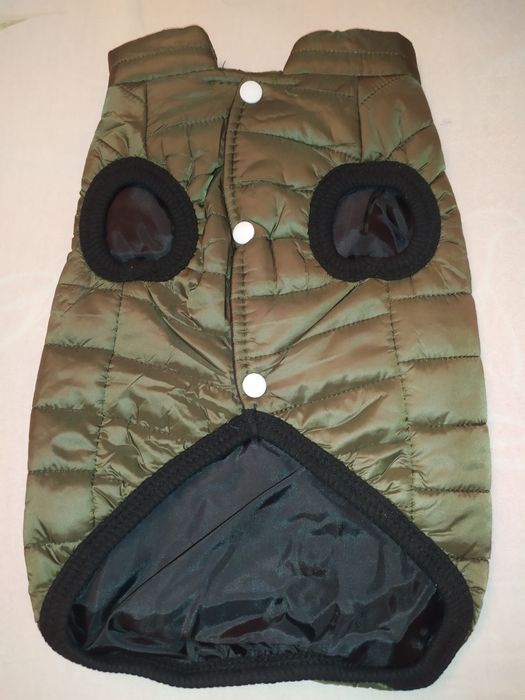 Одежда для собак зимняя, жилетка теплая водонепроницаемая.