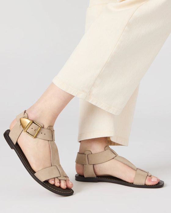 Зручні нубукові босоніжки сандалі Steve Madden
