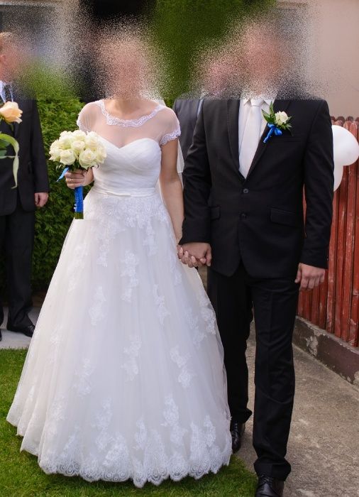 Koronkowa Suknia Ślubna z trenem  !