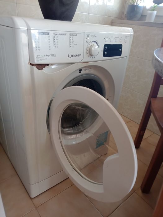 Máquina lavar indesit