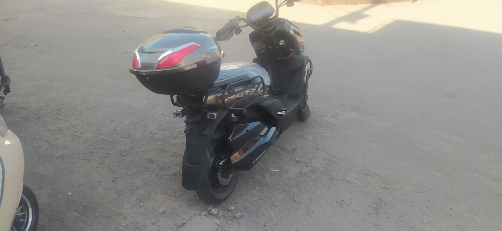 Електроскутер Corso BlackFury 2800W 72V42Ah LiFePO4