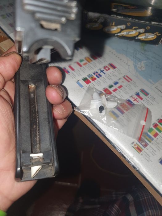 Maquina para tubos tabaco