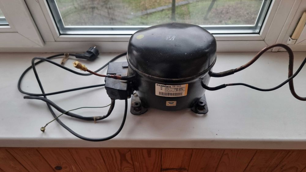 Компрессор EMBRACO  FGS 100 HA от холодильника Whirlpool