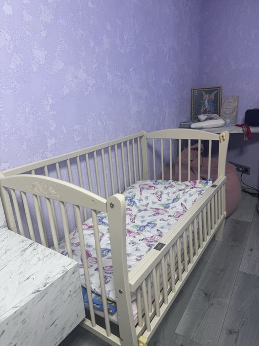 Колиска для малечі.Ціна  2800.