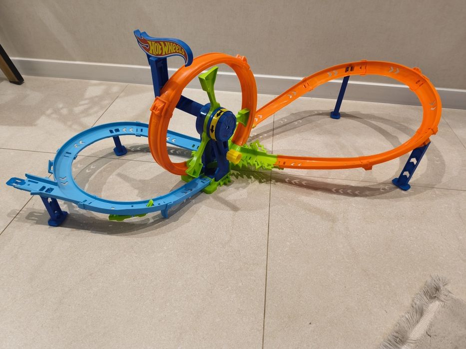 Hot wheels ігровий набір