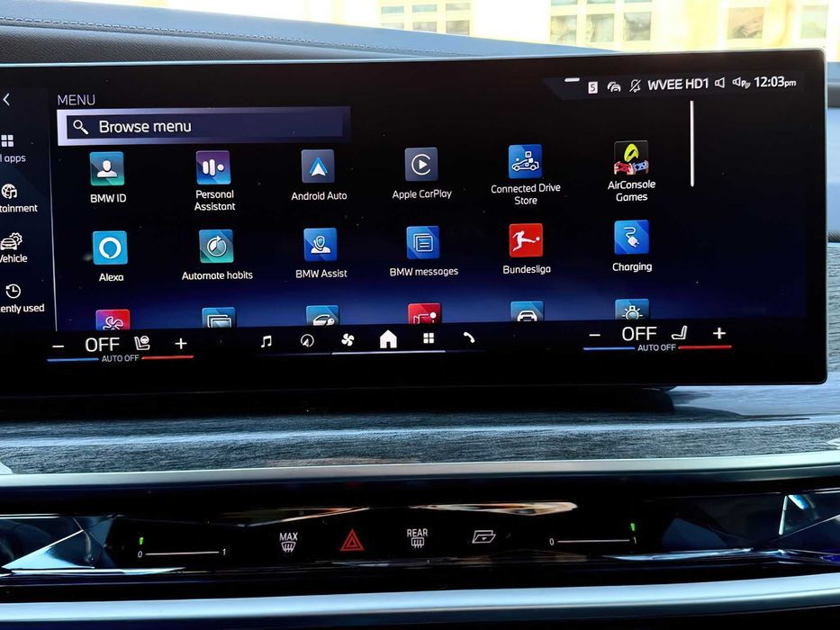 BMW i7      2023