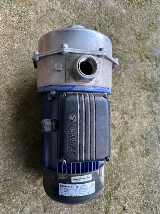 Vendo bomba de água Lowara