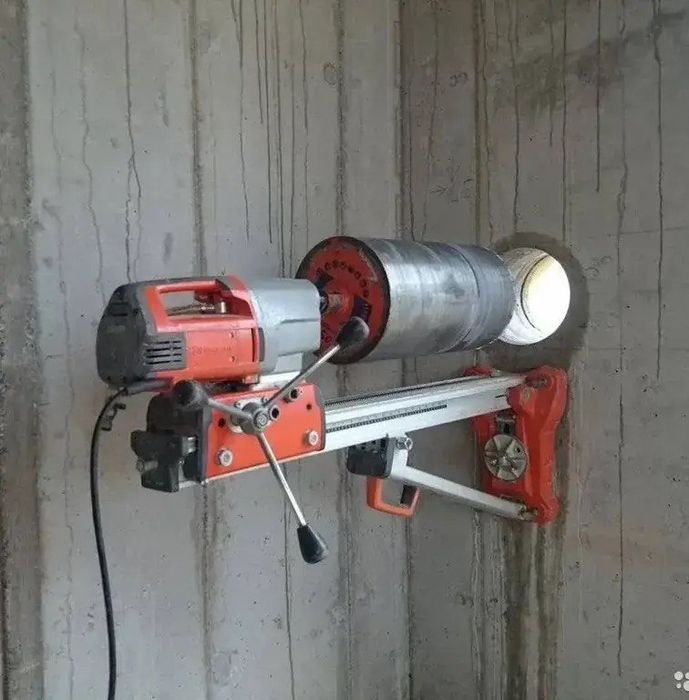 Алмазне буріння(свердління) отворів