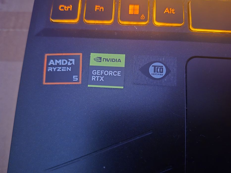 Laptop gamingowy acer nitro 16