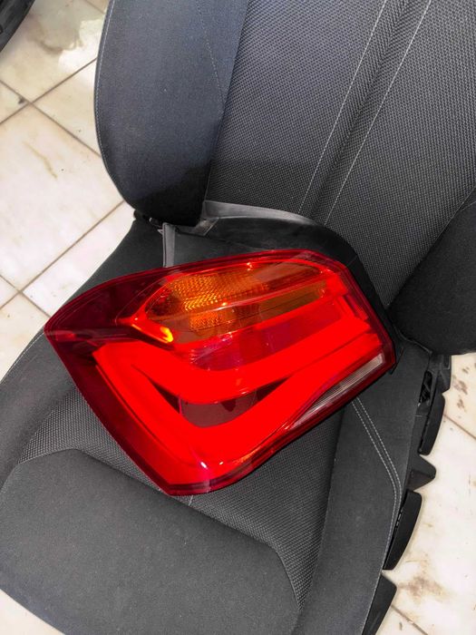 farolins BMW serie 1 F21 full led como novos