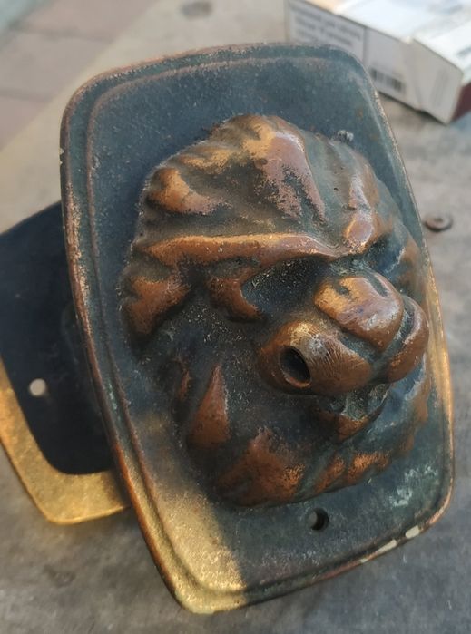 Ручка Лев бронза