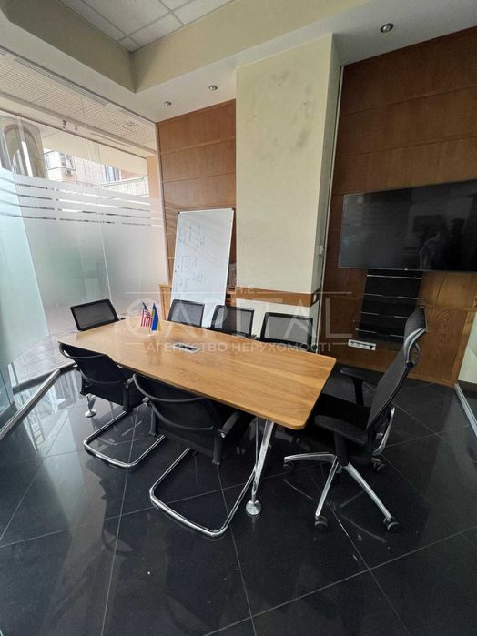 Продаж офісу, вул. Жилянська, Голосіївський р-н, ЖК Дипломат Хол