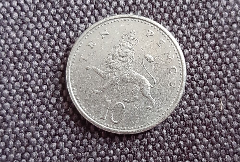 10 пенсов 1992 250 грн