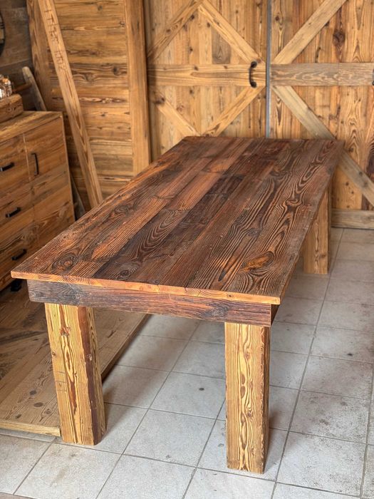 Stół stare drewno – ręczna robota, unikatowy klimat japandi rustykalny