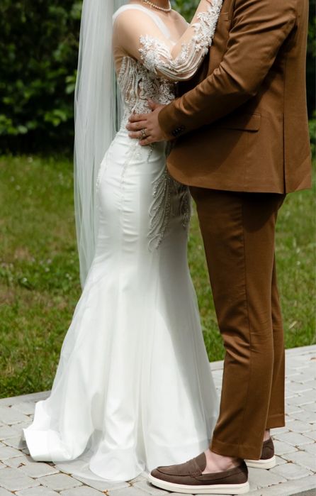 Продаю весільну сукню!!!