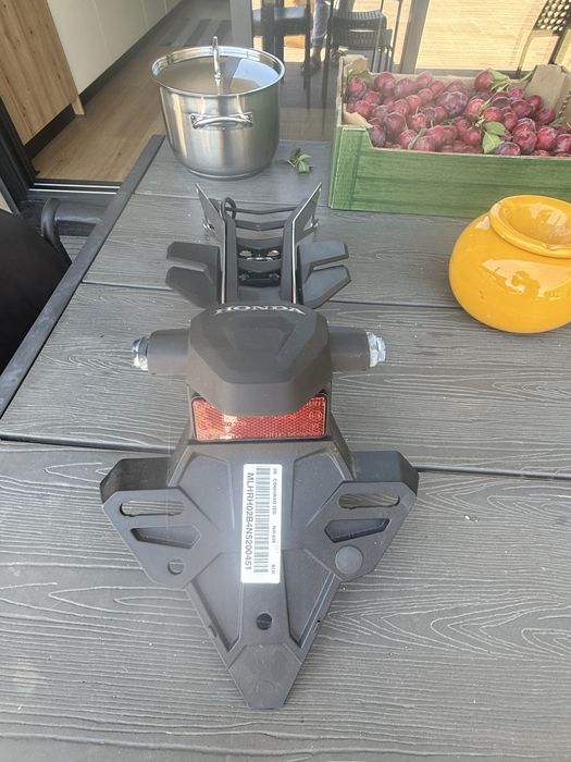 Suporte matricula original Honda Cb650r