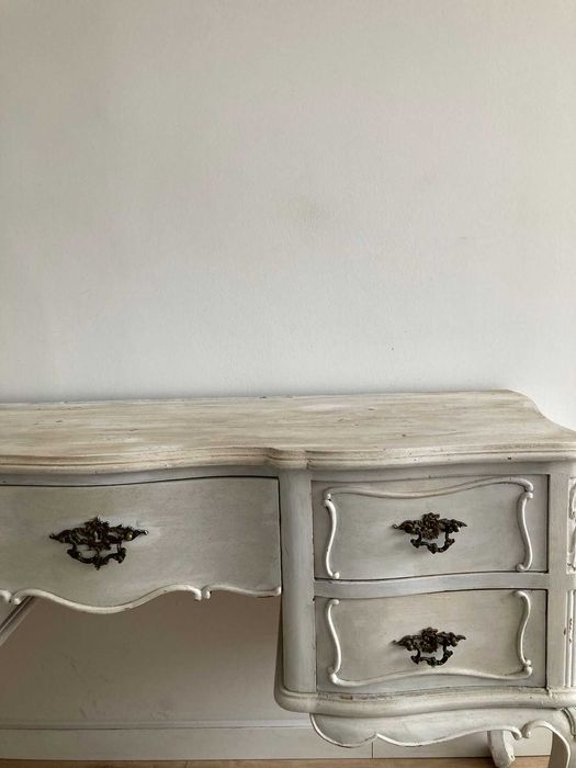 aparador antigo de madeira