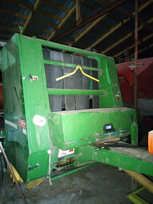 prasa John Deere 545