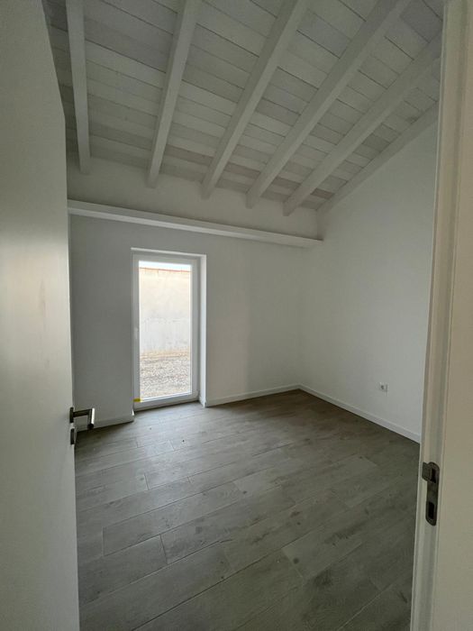 T2 em Taipa totalmente remodelado - Portas Transval - Odemira