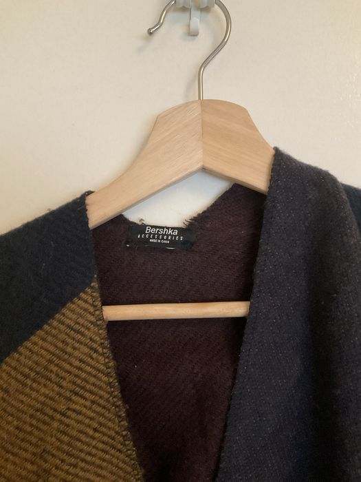 Echarpe Xaile poncho Bershka