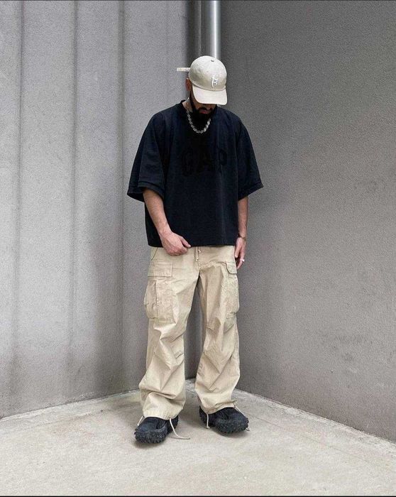 Футболка Yeezy Gap by Balenciaga