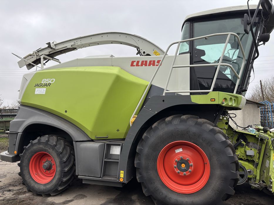 Силосний комбайн Claas Jaguar 850
