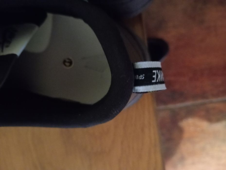 Sapatilhas pra homem Nike TM