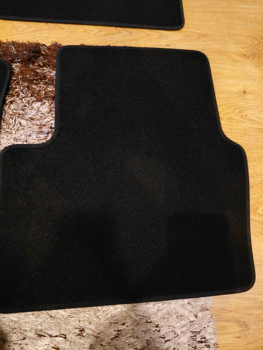 Welurowe dywaniki Mazda CX-3