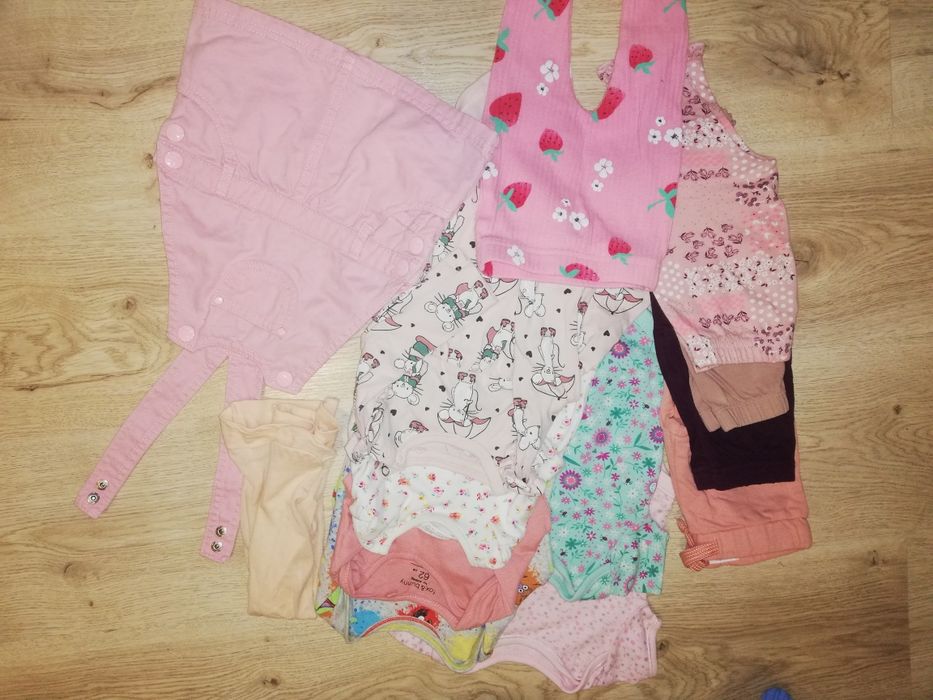 Paka ubranek dla dziewczynki 62 jak nowe