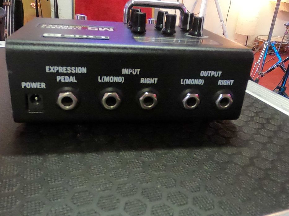 Line6 M5 com caixa e transformador